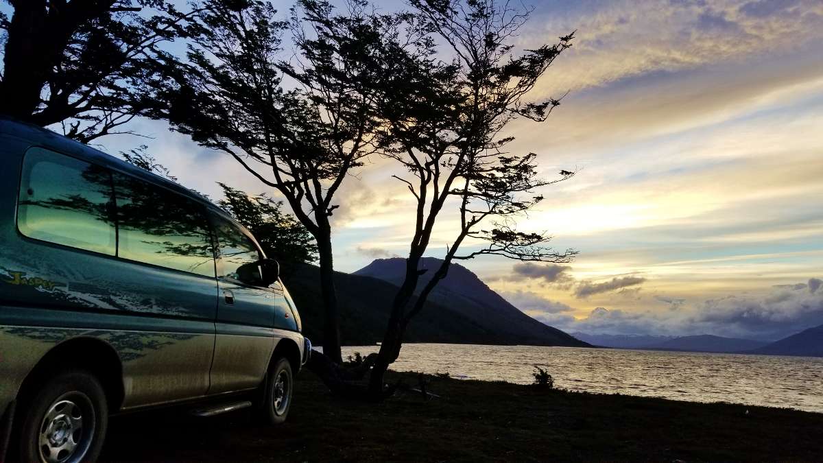 Camping on the shores of Lago Blanco